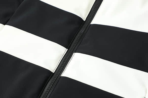 Changshu shishi Fashion Co., Ltd.